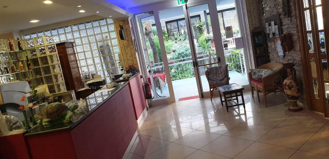 Hotel Manu Rimini Zewnętrze zdjęcie